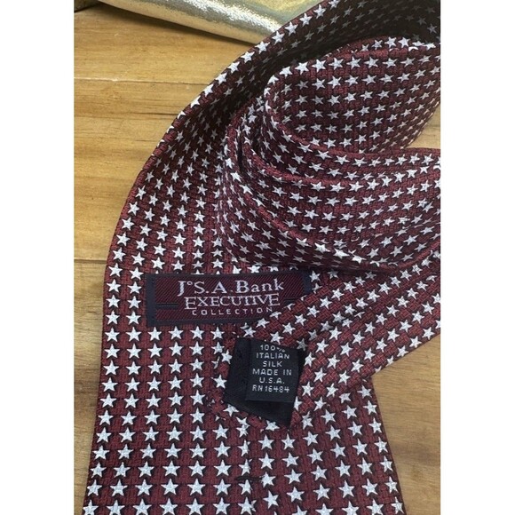 Men’s Jos A Bank Executive Collection Tie 100% Silk Red Tie With Star Pattern - Picture 2 of 3